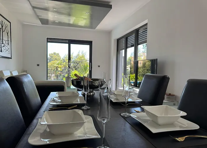 Marjanovic Lägenhet Opatija